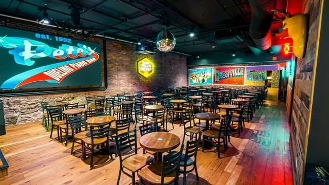 Pete's Dueling Piano Bar - Nashville