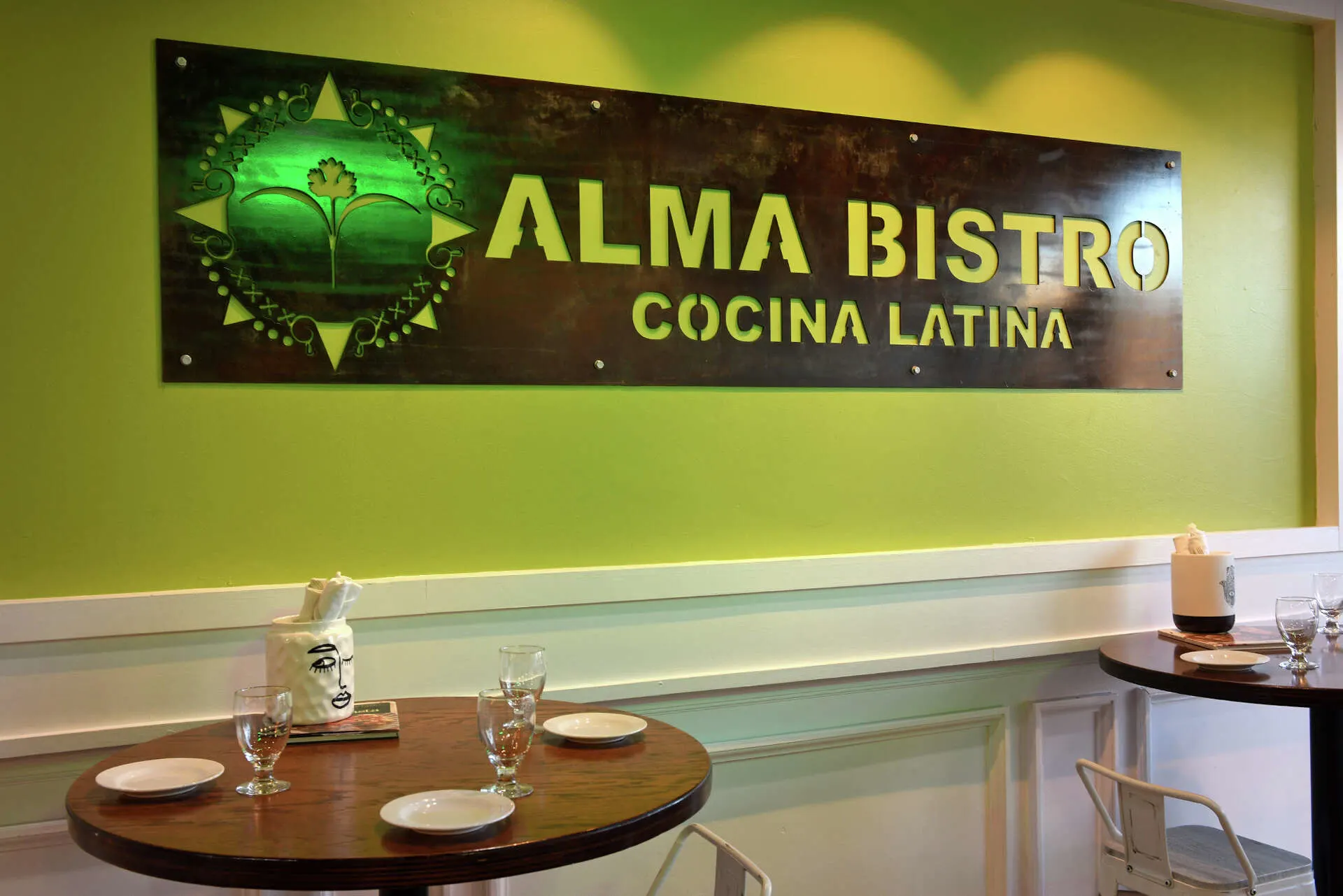 Alma Bistro, Cocina Latina