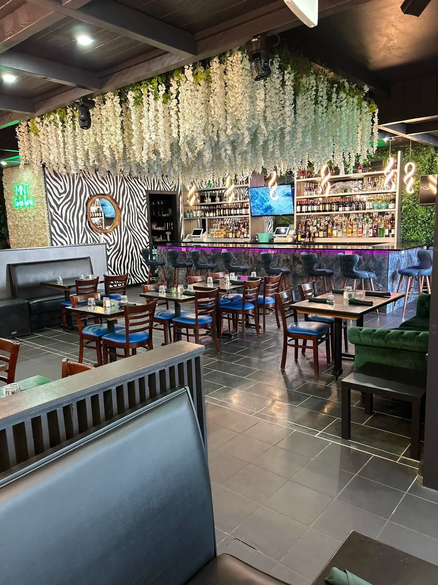 Mint Kitchen and Cocktails