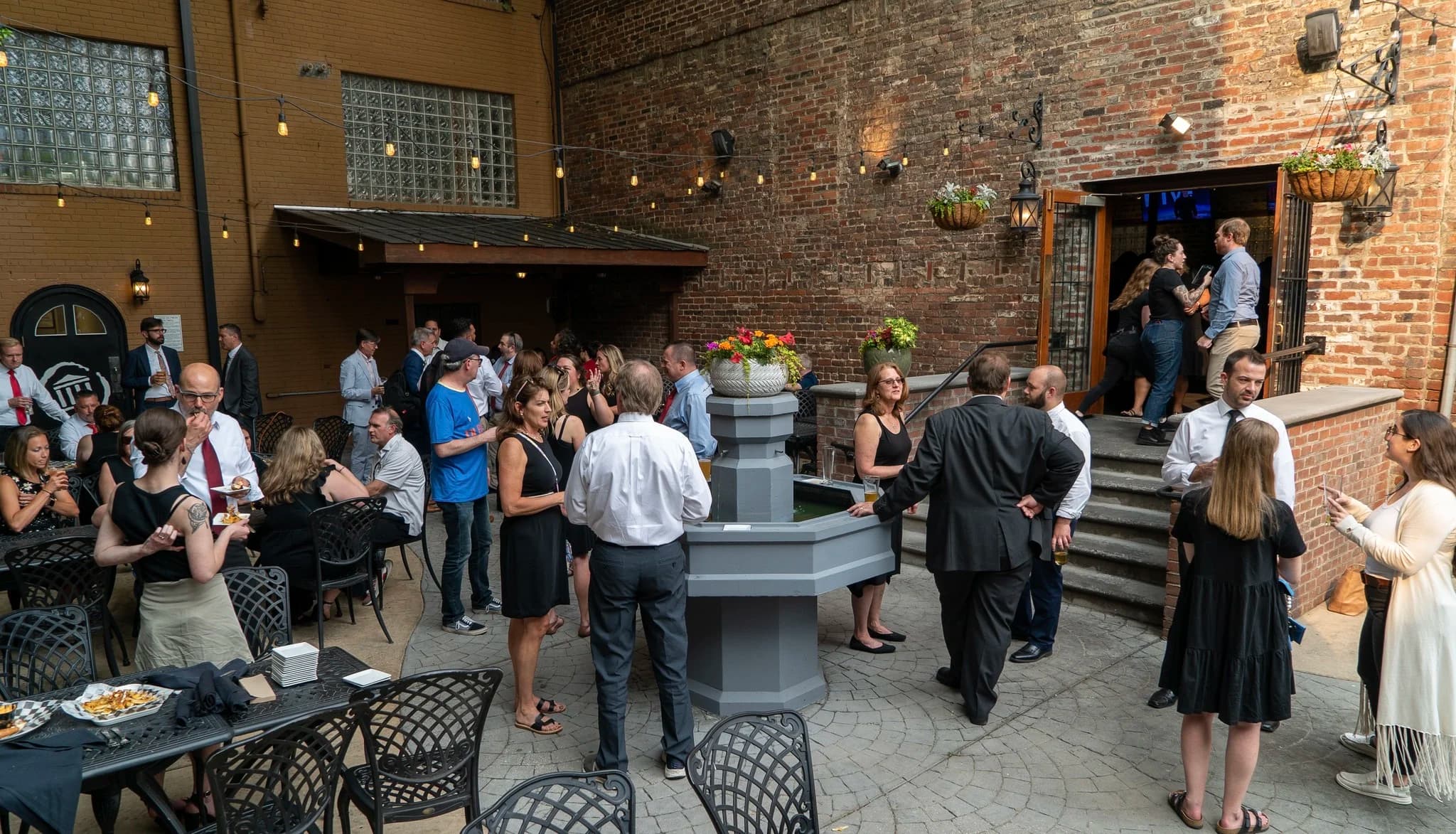 Capital Ale House: Downtown Richmond and Music Hall