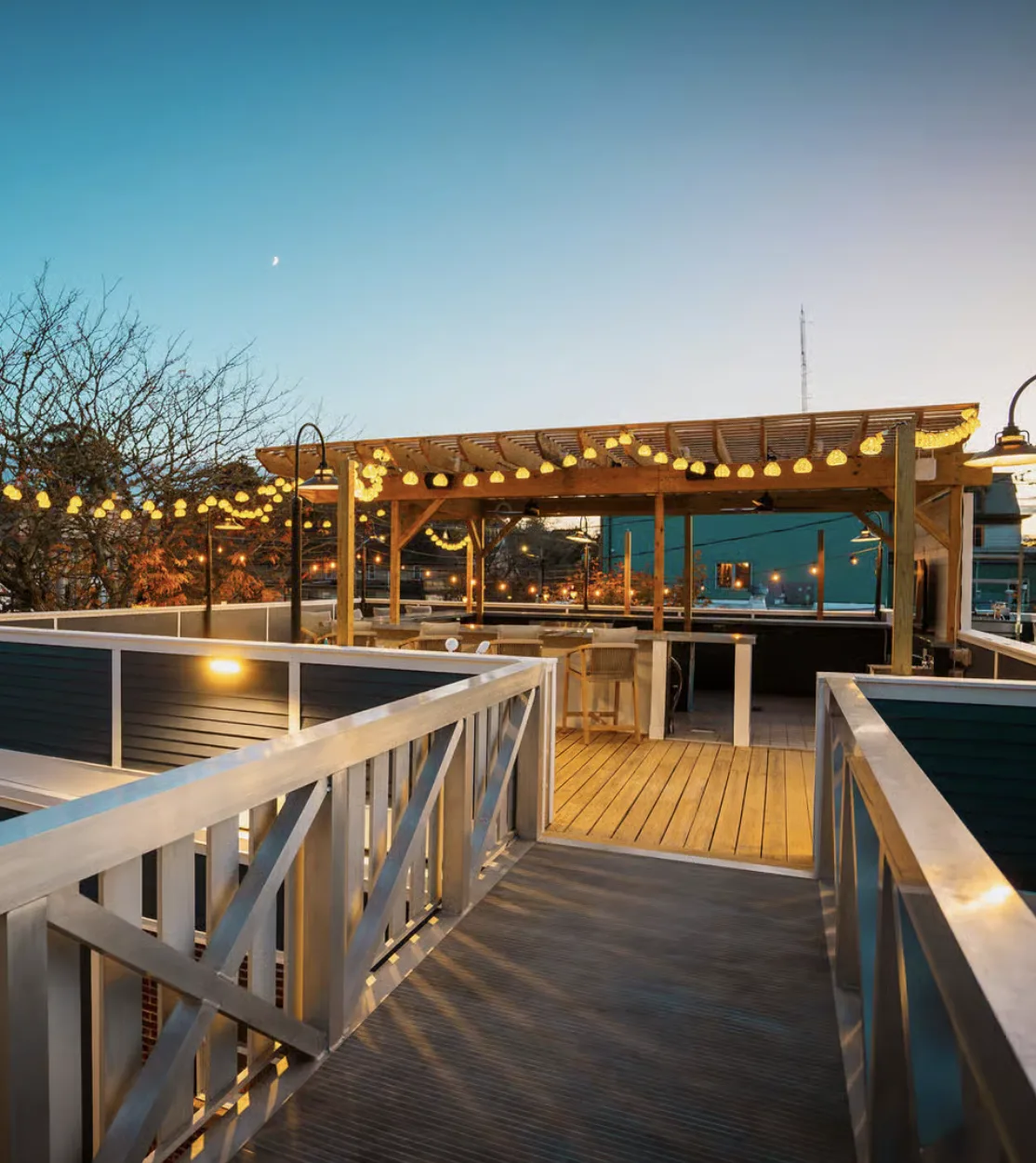 Birch & Bay Roofdeck Coastal Kitchen