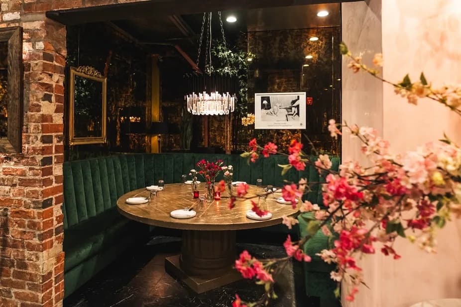 Saint Restaurant Bar & Speakeasy