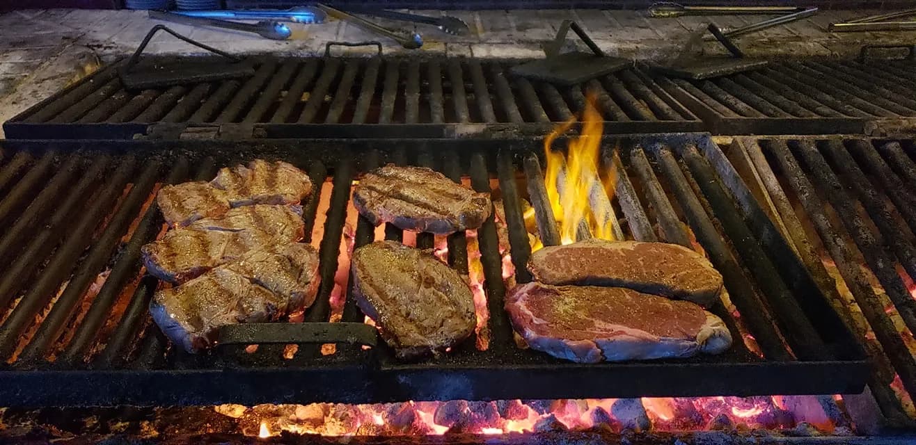 Southern Junction Nightclub & Steakhouse
