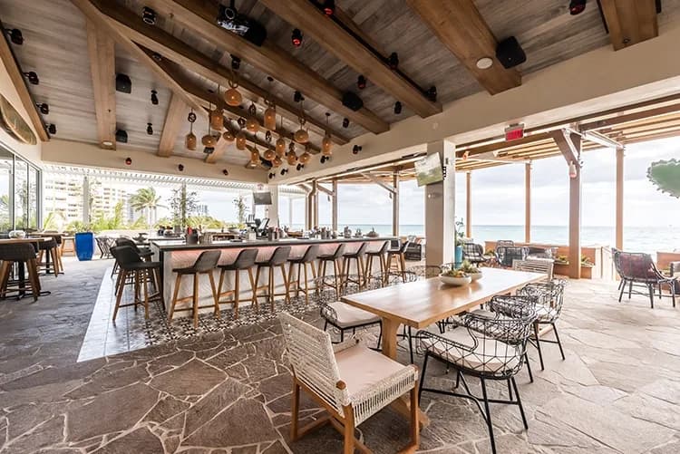 The Beach House - Pompano