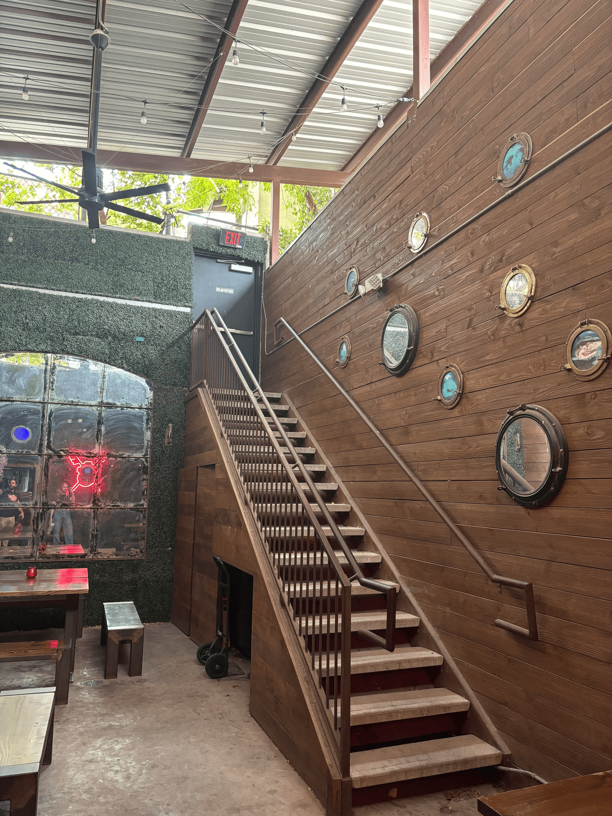 Dive Bar Austin