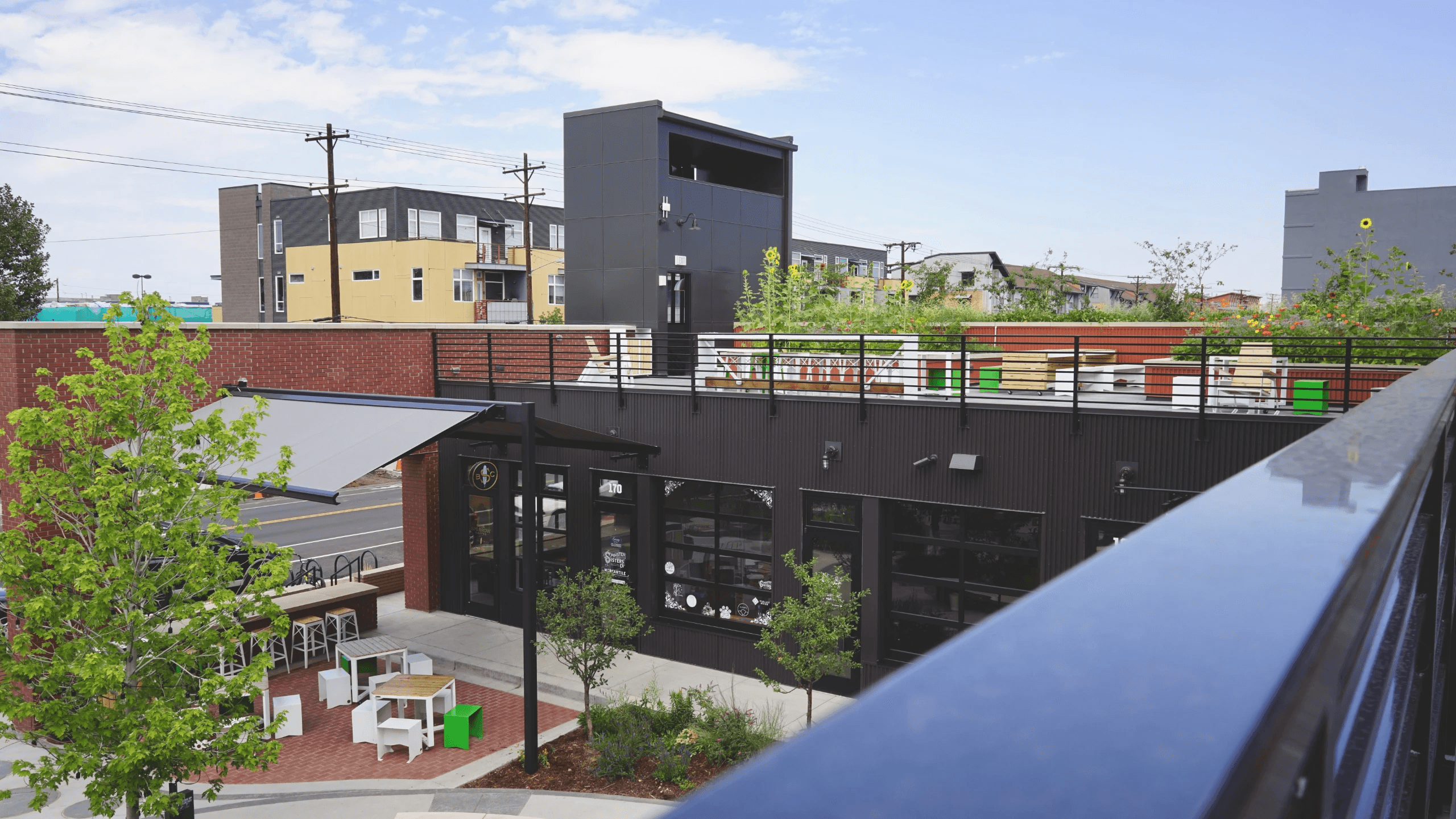 Blue Sparrow Coffee: Blake Street