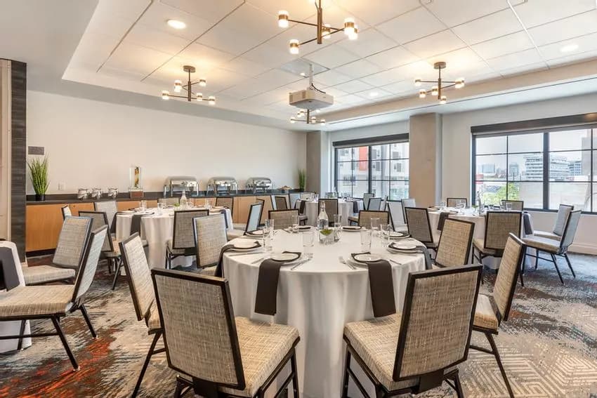 Cambria Hotel Denver Downtown RiNo