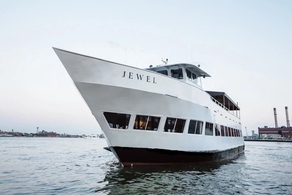 Jewel Yacht NYC